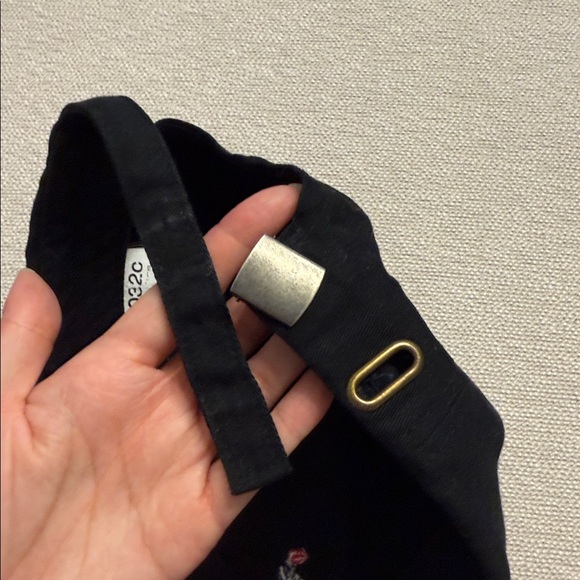 032c Hat - Picture 5 of 5